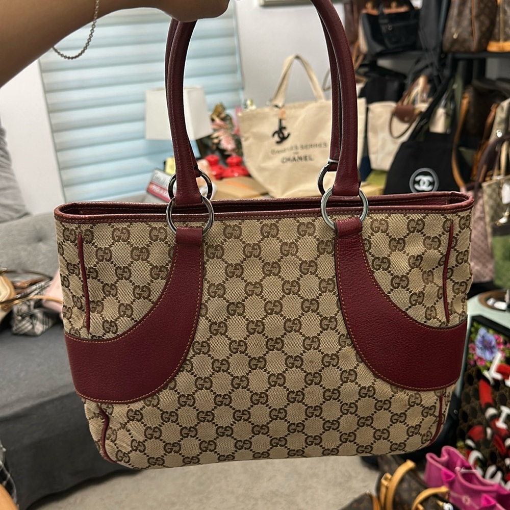 Gucci Shoulder Bag